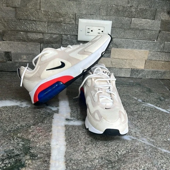 Nike Air Max 200 - Picture 3 of 10